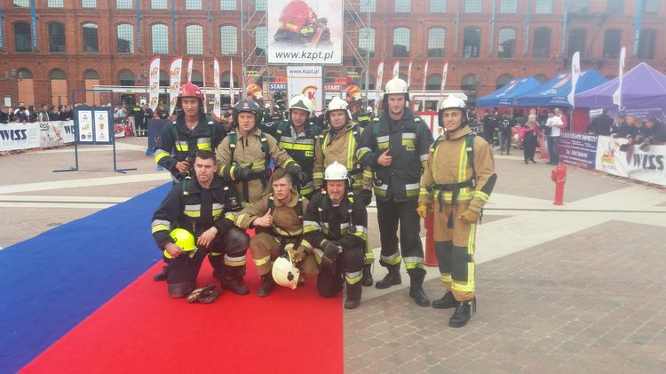 Firefighter Combat Challenge Łódź z udziałem ząbkowickich strażaków