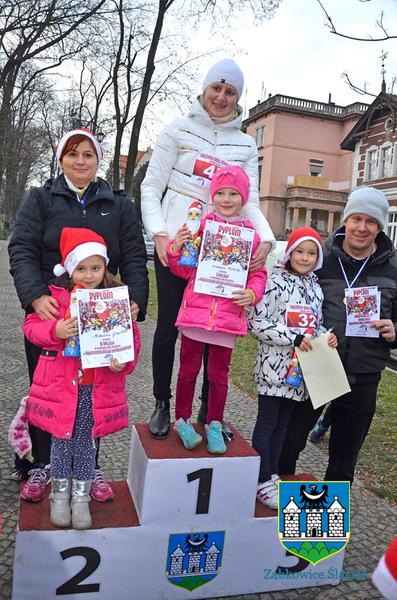 Rodzinny Bieg Mikołajkowy w Ząbkowicach Śląskich