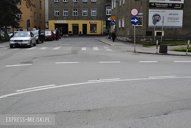 Oznakowanie poziome przy poczcie w Ząbkowicach Śląskich 