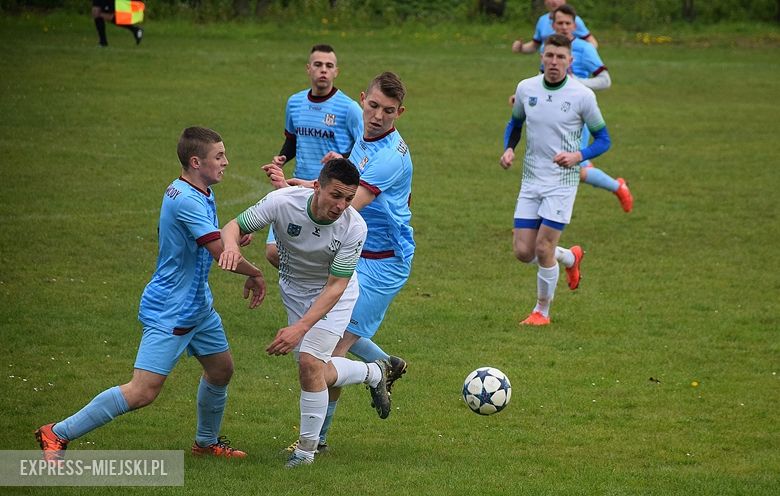 Ślęża Ciepłowody 0:0 Skałki Stolec