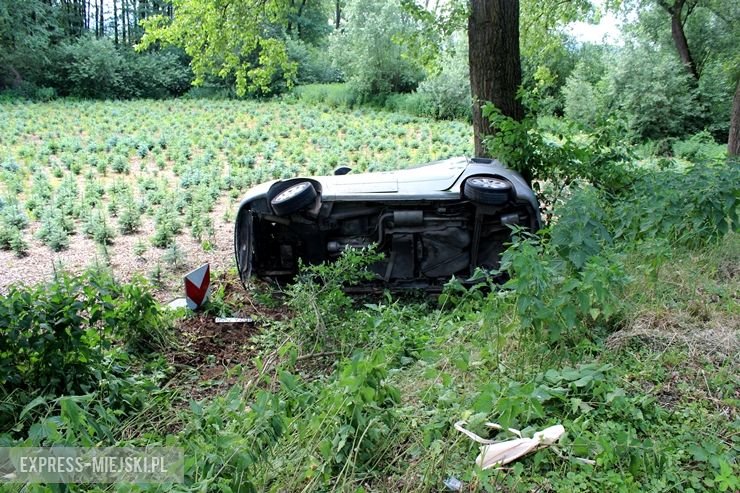 Zdarzenie drogowe między Stolcem a Ząbkowicami Śląskimi