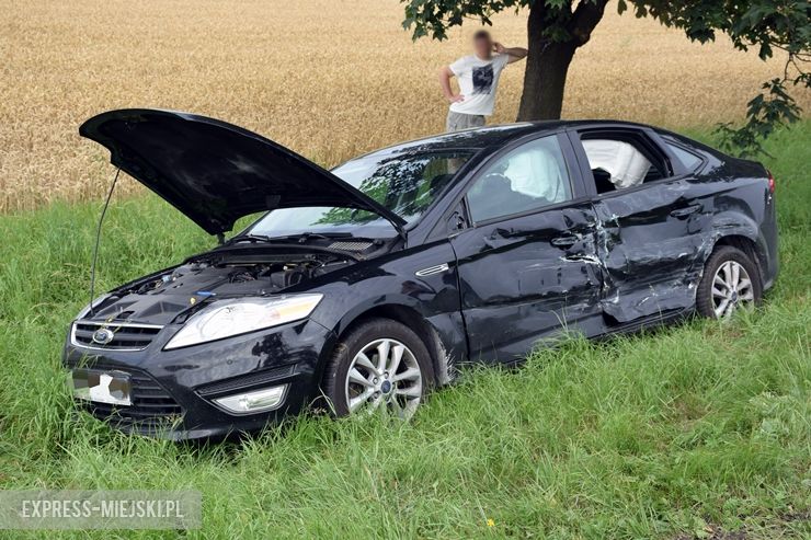 Zderzenie trzech aut na krajowej ósemce