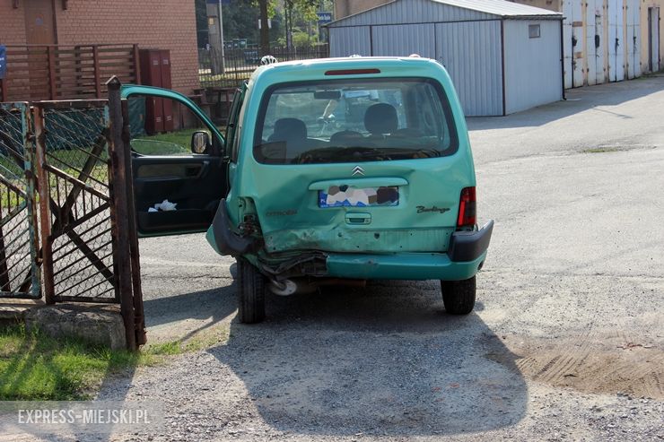 Zderzenie Audi i Citroena na krajowej ósemce w Bardzie