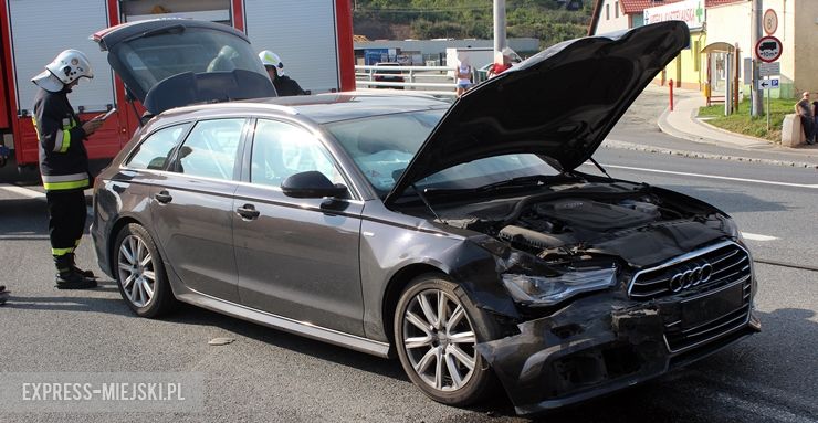 Zderzenie Audi i Citroena na krajowej ósemce w Bardzie