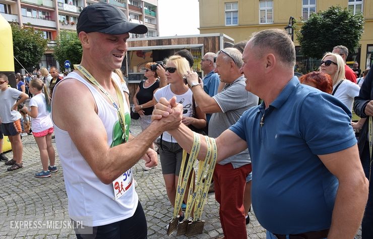 Czwarta edycja „Ząbkowickiej Dychy” w obiektywie