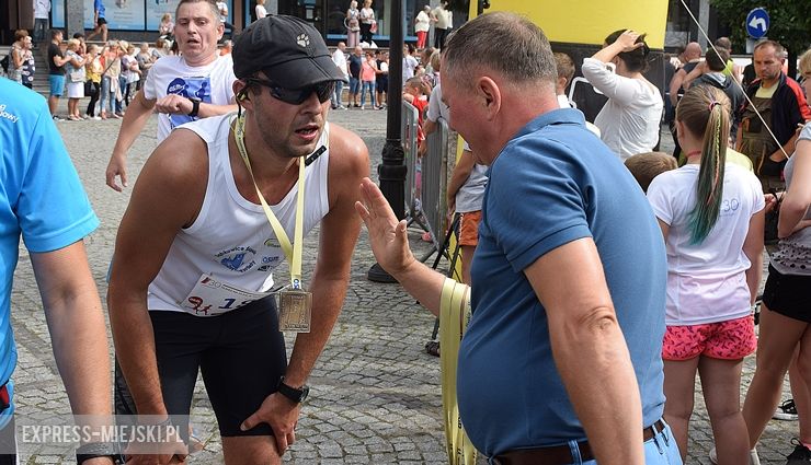 Czwarta edycja „Ząbkowickiej Dychy” w obiektywie