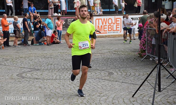 Czwarta edycja „Ząbkowickiej Dychy” w obiektywie