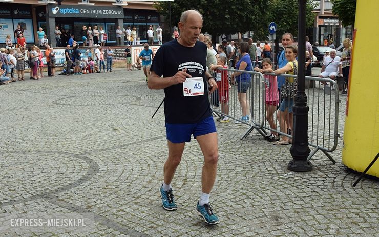 Czwarta edycja „Ząbkowickiej Dychy” w obiektywie