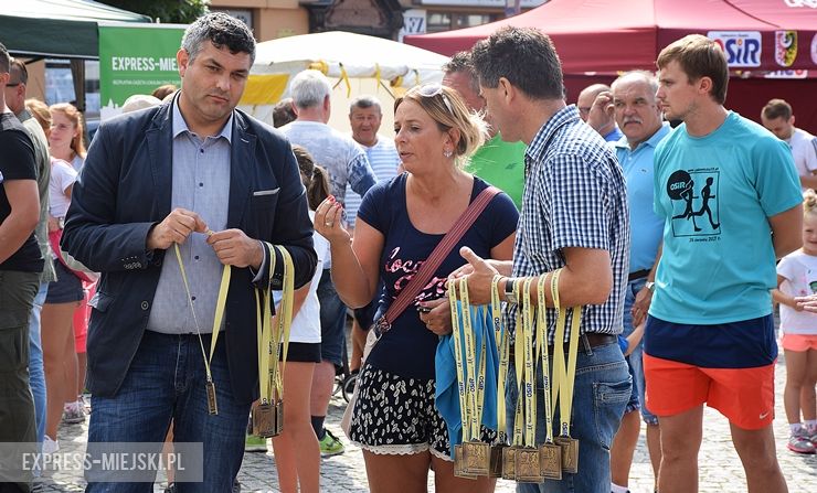 Czwarta edycja „Ząbkowickiej Dychy” w obiektywie