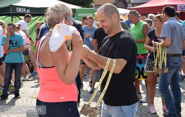 Czwarta edycja „Ząbkowickiej Dychy” w obiektywie