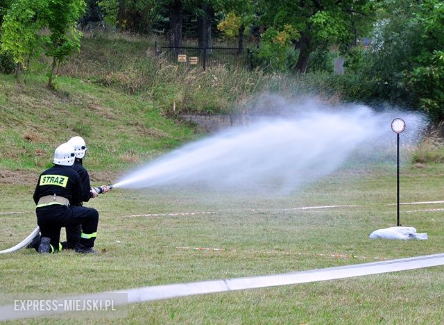 Powiatowe Zawody Sportowo-Pożarnicze w Budzowie