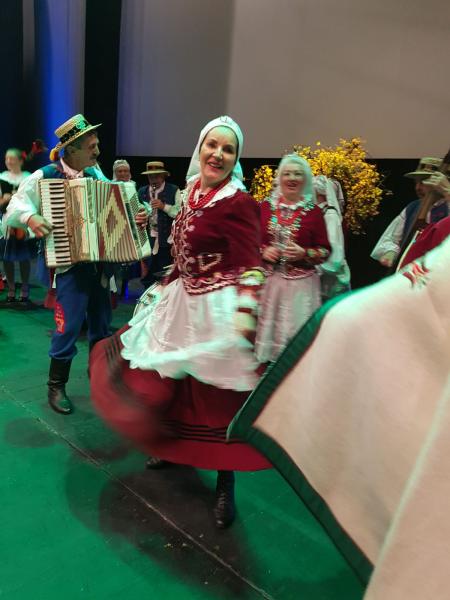 Zespół „Przełomiacy” pod kierownictwem Mirosławy Kieloch