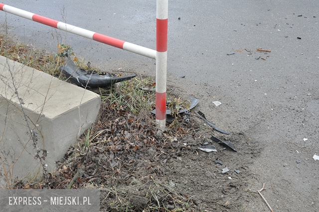 Zderzenie dwóch pojazdów osobowych na skrzyżowaniu ul. Cukrowniczej z ul. Ziębicką