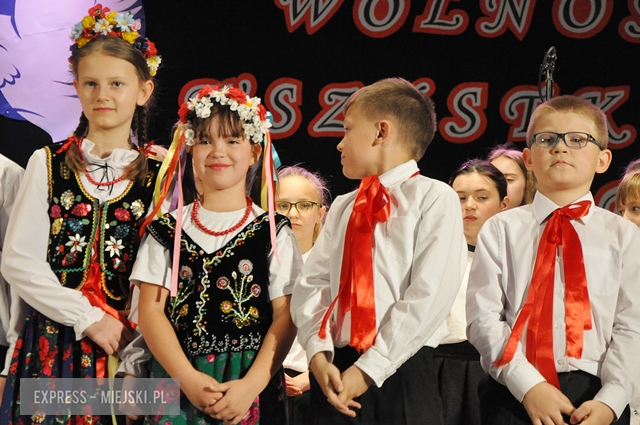 Gminna akademia z okazji uchwalenia Konstytucji 3 Maja w Ząbkowicach Śląskich