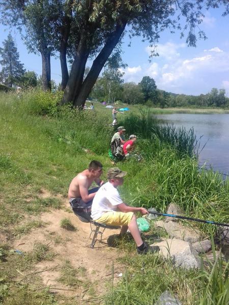 Piknik wędkarski z okazji Dnia Dziecka