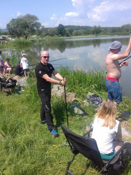 Piknik wędkarski z okazji Dnia Dziecka