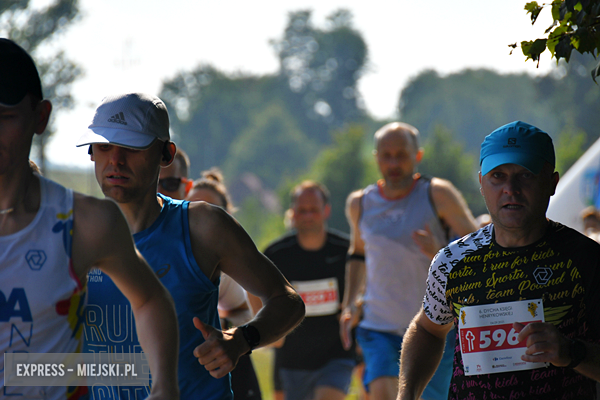 10. Półmaraton Henrykowski i 6 Dycha Księgi Henrykowskiej 