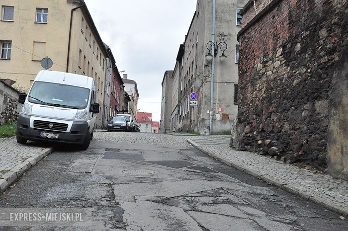 	Odcinek ul. Bohaterów Getta na okres zimowy jest wyłączony z ruchu