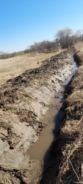 W Brochocinie odmulają i pogłębią cieki wodne