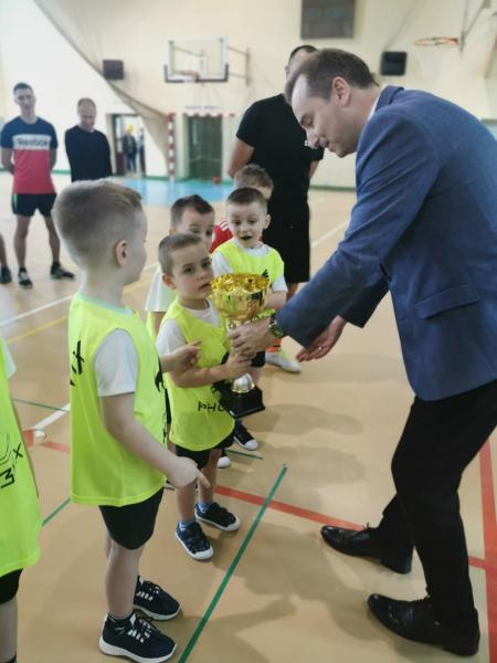 Młodzieżowe Drużyny Pożarnicze rywalizowały w zawodach sportowych