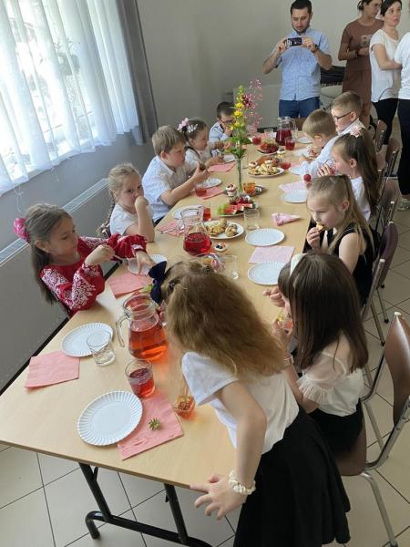 Zakończenie „zerówkowego” roku szkolnego w Przedszkolu „Zielona Dolina” w Mąkolnie