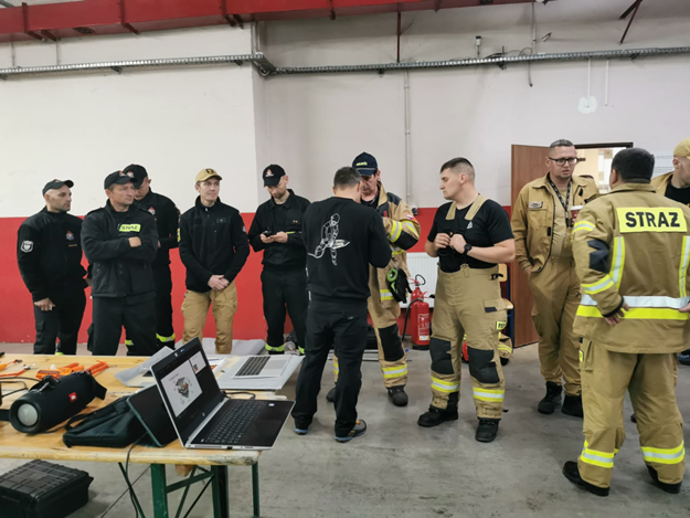 Strażacy-ochotnicy z Kamieńca Ząbkowickiego szkolili swoje umiejętności