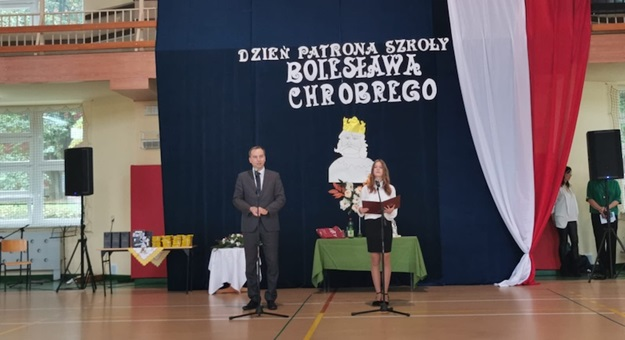 Obchody z okazji dnia patrona szkoły Bolesława Chrobrego w Kamieńcu Ząbkowickim