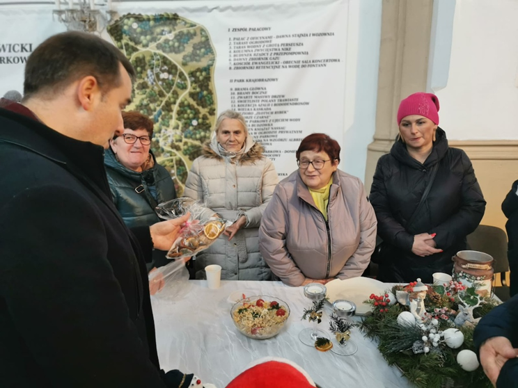 Świąteczny kiermasz w Kamieńcu Ząbkowickim