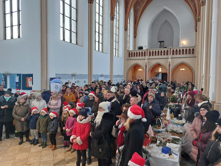 Świąteczny kiermasz w Kamieńcu Ząbkowickim