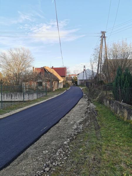 Sołectwo Bożnowice ma już kanalizację. Teraz trwa odtwarzanie dróg gminnych