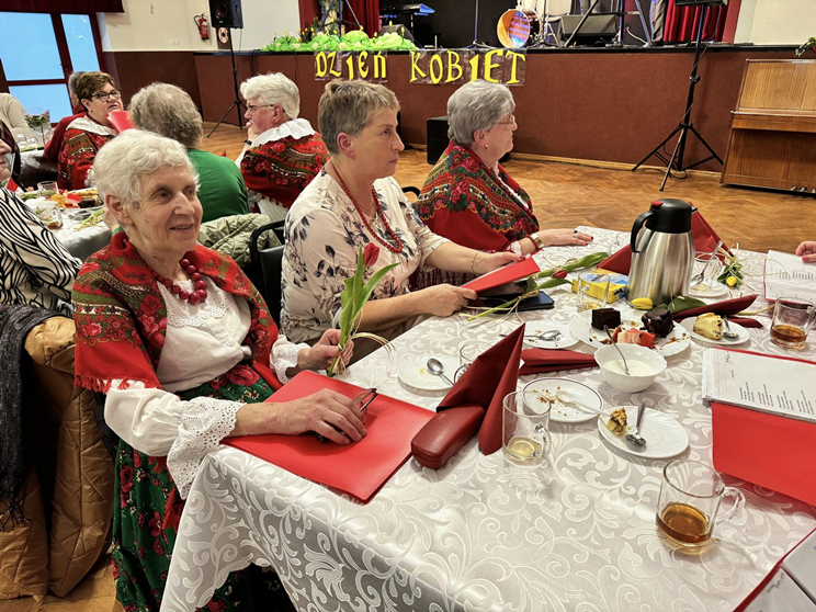 Obchody Dnia Kobiet w Ciepłowodach