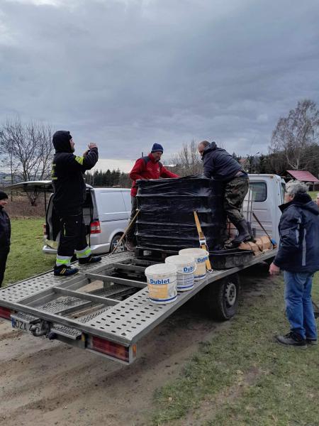 Zimowe zarybienia Koła PZW Ząbkowice Śląskie