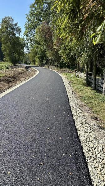 Nowa nawierzchnia na kolejnej drodze gminnej