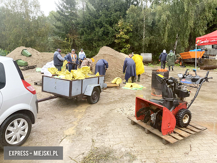 Stan alarmowy na Nysie Kłodzkiej w Bardzie przekroczony o ponad pół metra