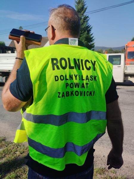 Rolnicy z powiatu ząbkowickiego i kłodzkiego niosą pomoc powodzianom