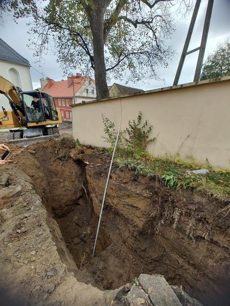 Trwa przebudowa pl. Kościelnego w Złotym Stoku