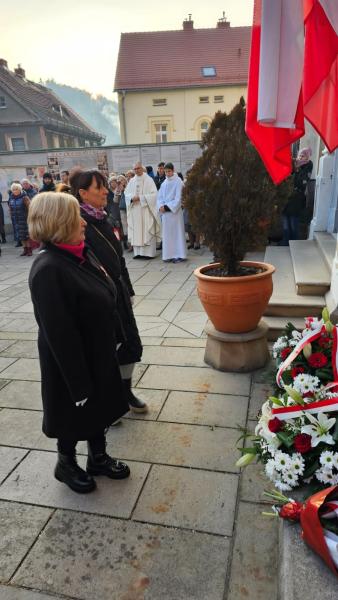 Obchody 106. rocznicy odzyskania Niepodległości przez Polskę w Bardzie