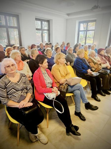 „Stop oszustom! Seniorze, nie daj się nabrać przestępcom. Debata w Ziębicach