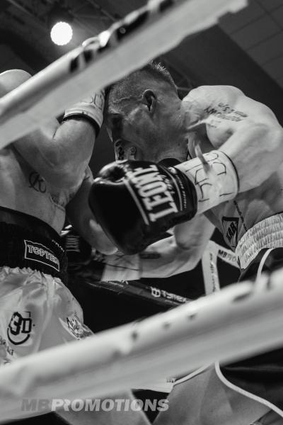 MB Boxing Night 22: Damian Gurtatowski - Bartłomiej Wańczyk