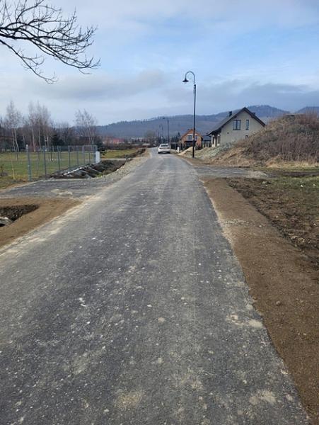 Ulica Witosa w Budzowie po przebudowie