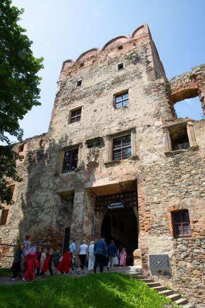 Międzypokoleniowa Biesiada Historyczna z Frankensteinem – radość, historia i wspólna zabawa