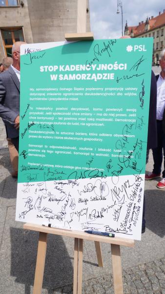 Samorządowcy z Dolnego Śląska mówią „nie” dla dwukadencyjności w samorządzie [konferencja]