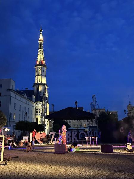 Spektakl „Wędrowcy” na ząbkowickim rynku