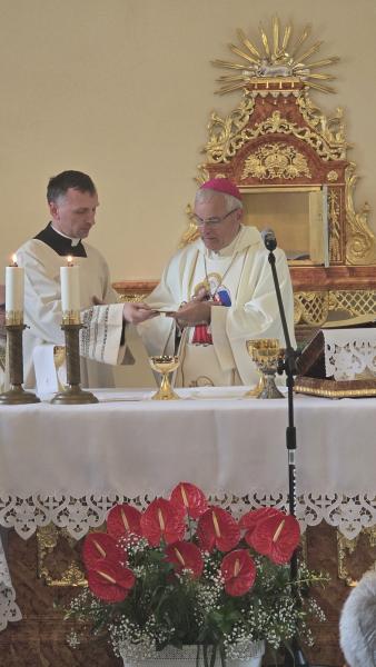 Z ruin do chwały - uroczysta konsekracja kaplicy św. Anny w Złotym Stoku