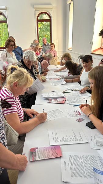 Ruszył Program Karty Seniora Aglomeracji Wrocławskiej – Jak otrzymać kartę i korzystać ze zniżek?