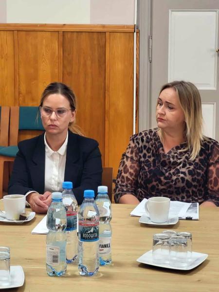 Spotkanie rodzin zastępczych i placówek opiekuńczych z władzami powiatu ząbkowickiego