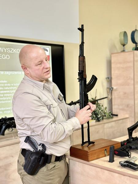 Strażacy-ochotnicy z powiatu ząbkowickiego rywalizowałli w zawodach strzeleckich. Znamy najlepszych