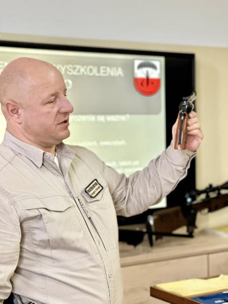 Strażacy-ochotnicy z powiatu ząbkowickiego rywalizowałli w zawodach strzeleckich. Znamy najlepszych