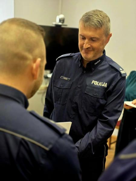 Ząbkowiccy policjanci z awansami i wyróżnieniami