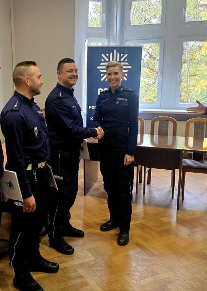 Ząbkowiccy policjanci z awansami i wyróżnieniami